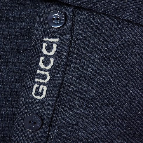 Maglia in cashmere extra fine a costine