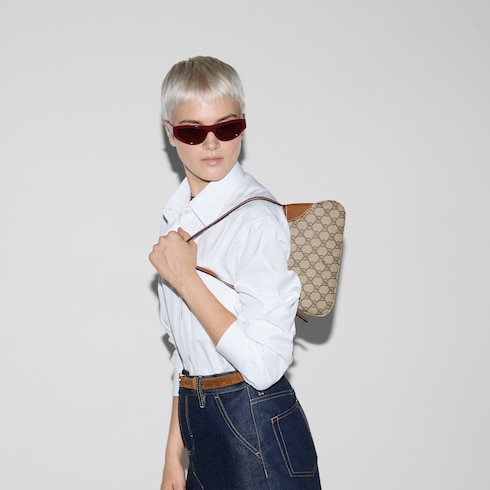Супер-мини-сумка на плечо GG Emblem