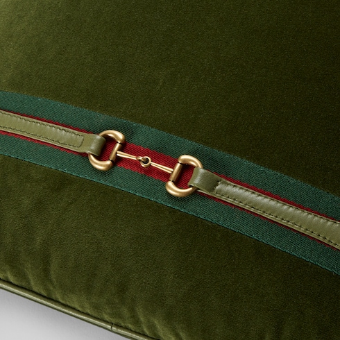 Velvet cushion with Horsebit