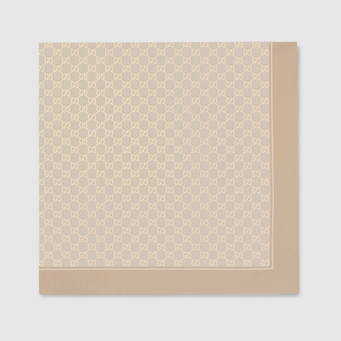 Carré en twill de soie laminé à imprimé