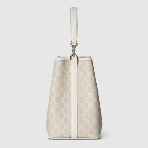 Borsa a secchiello GG Emblem misura media