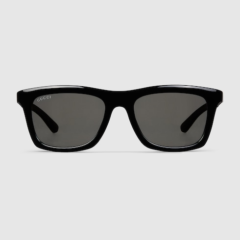 Sonnenbrille mit eckigem Rahmen