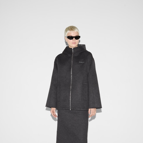 Jacke aus Wolle und Seide mit Stickerei und Kapuze