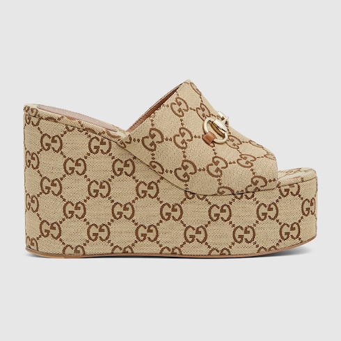 Women's wedge sandal with Horsebit