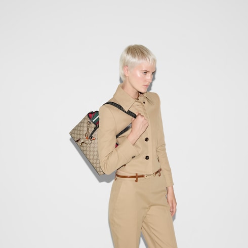 Borsa shopping GG Emblem misura media