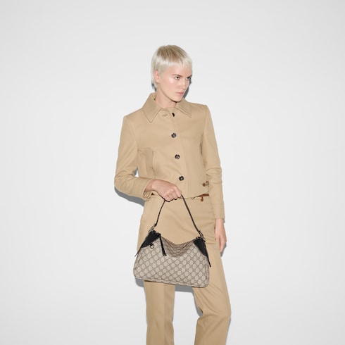 GG Emblem medium shoulder bag