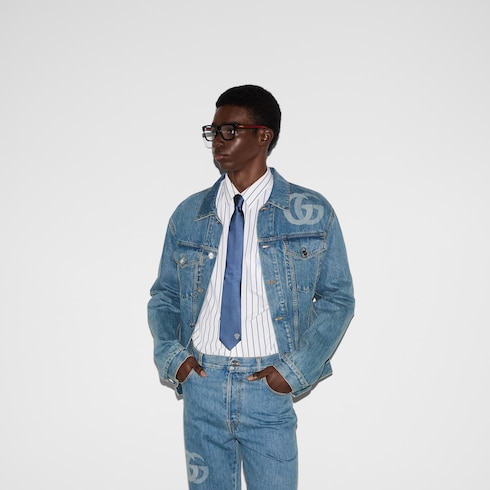 Silk jacquard tie with Gucci crest