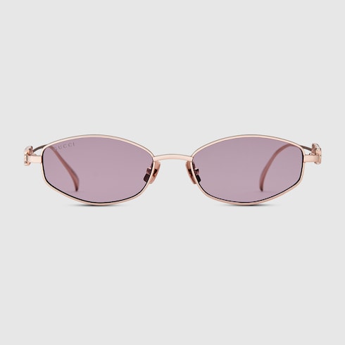 Sonnenbrille mit ovalem Rahmen