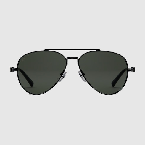 Aviator frame sunglasses