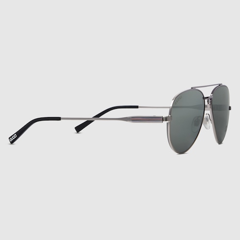 Aviator frame sunglasses