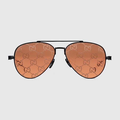 Sonnenbrille mit Rahmen im Pilotenstil