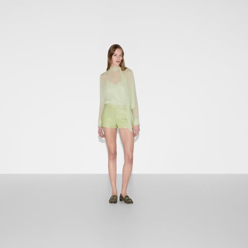 Shorts aus Leder mit Prägung