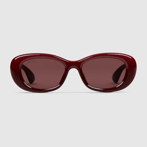 Low nose bridge fit oval sunglasses
