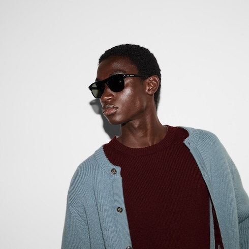 Gafas de sol con marco cuadrado