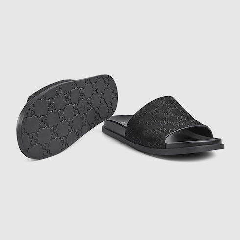 Sandalia tipo chancla para hombre 