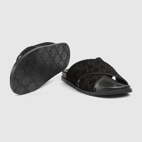 Sandalia tipo chancla para hombre 