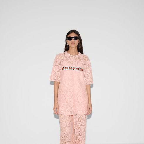 Top de encaje floral con estampado