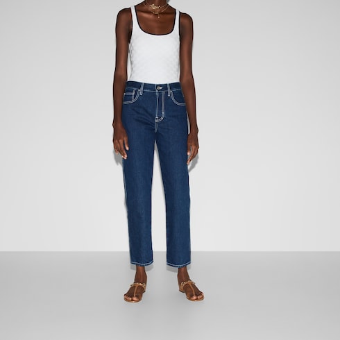 Schmale, verkürzte Hose aus Denim mit gelasertem Detail