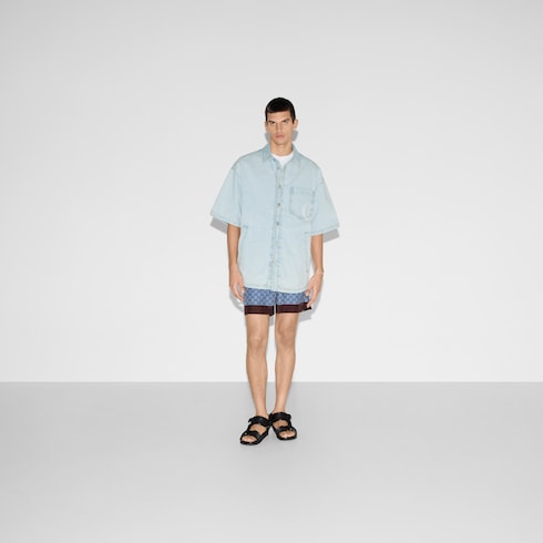 Chemise en denim avec logo réalisé au laser