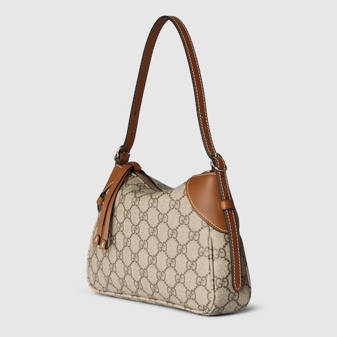 Bolso de hombro GG Emblem tamaño pequeño