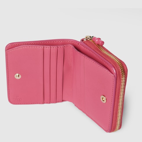 Small wallet with bamboo