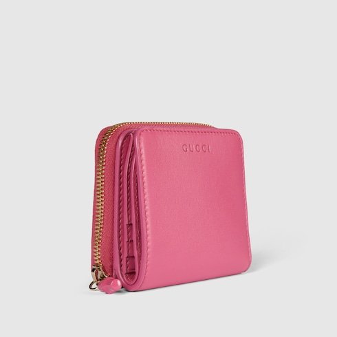 Small wallet with bamboo