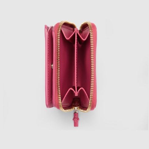 Small wallet with bamboo
