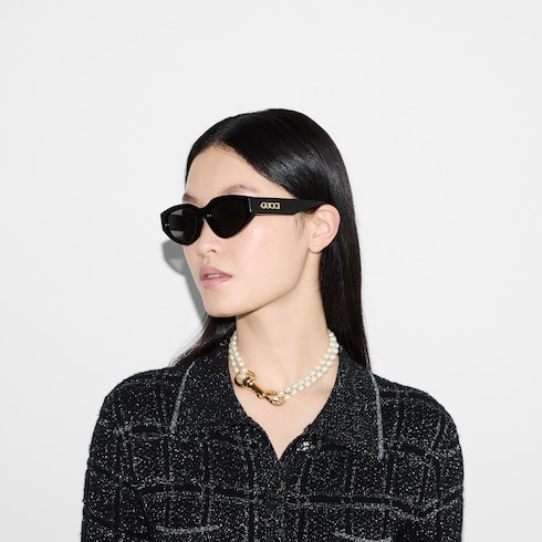Low nose bridge fit geometrical sunglasses