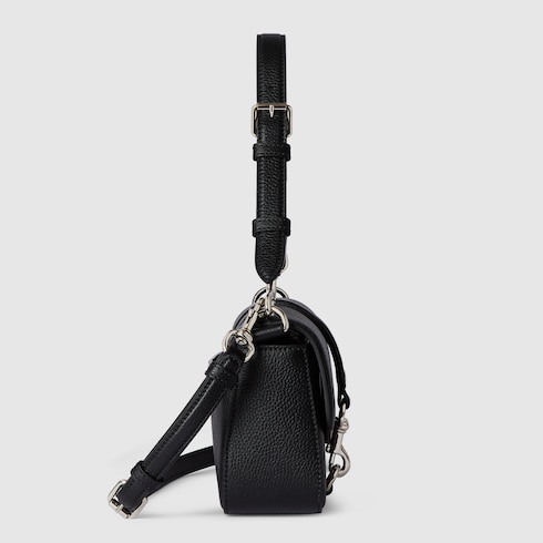 Small crossbody bag with hook closure Detail 9