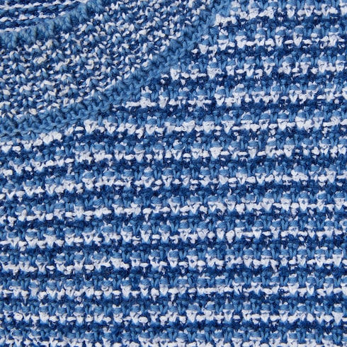 Fine cotton crewneck top