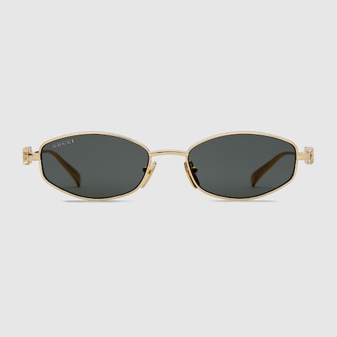 Gafas de sol con montura ovalada