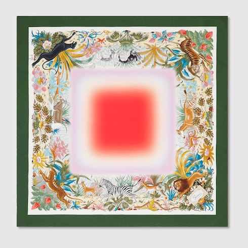 Pañuelo de seda con estampado del proyecto 90 x 90