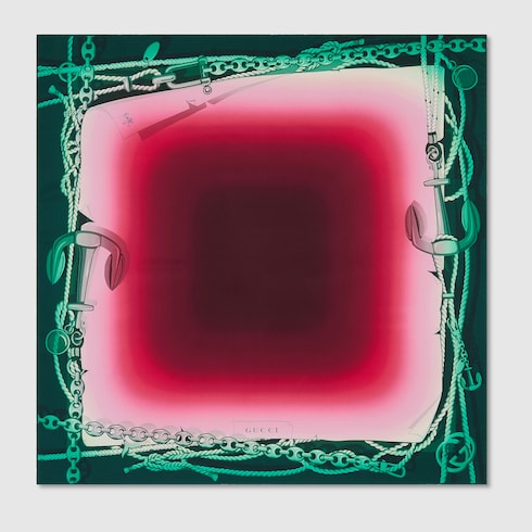 Pañuelo cuadrado seda motivo proyecto 90 x 90