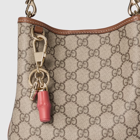 Porte-clés avec détails bambou