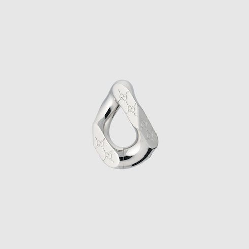 Gucci Signature engraved mono earring Detail 2