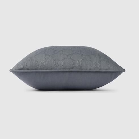 GG cushion