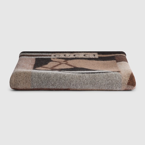 Wool and cashmere jacquard blanket