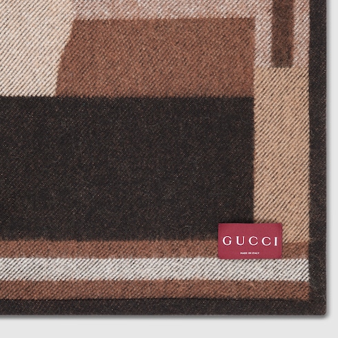 Wool and cashmere jacquard blanket