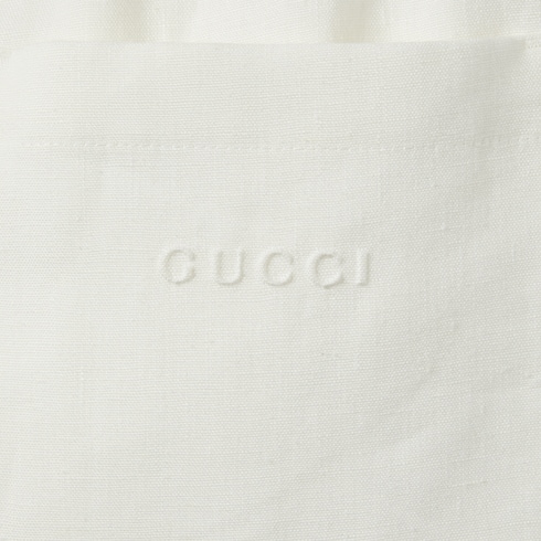 Linen shorts with embossed logo