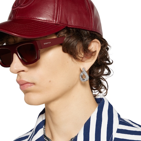 Grandes boucles d’oreilles gravées Gucci Signature