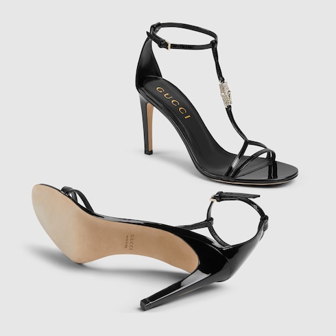 Women's sandal with bamboo