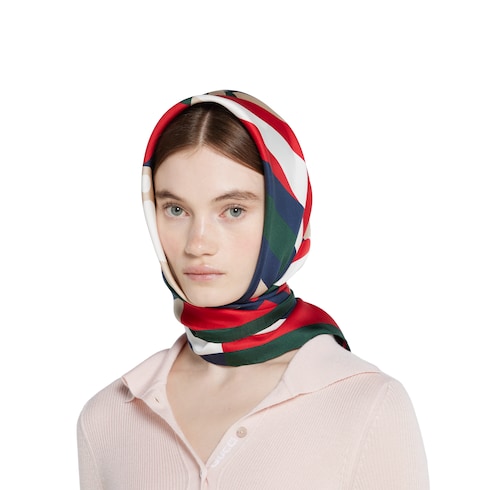 スカーフ PRINTED SILK TWILL CARRE' Printed Flora silk twill carré in multicolor | GUCCI® CA
