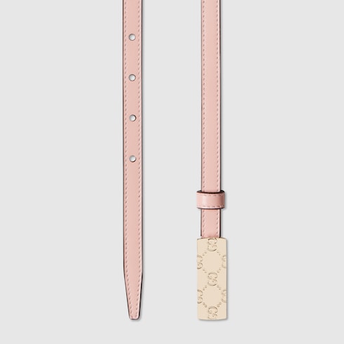 Thin belt with plaque buckle