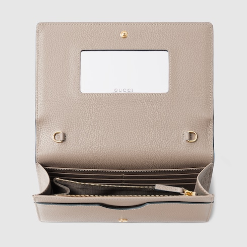 GG Marmont wallet on chain
