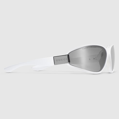 Sonnenbrille mit rechteckigem Rahmen