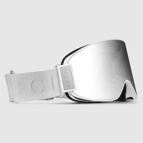 Lunettes de soleil en forme de masque
