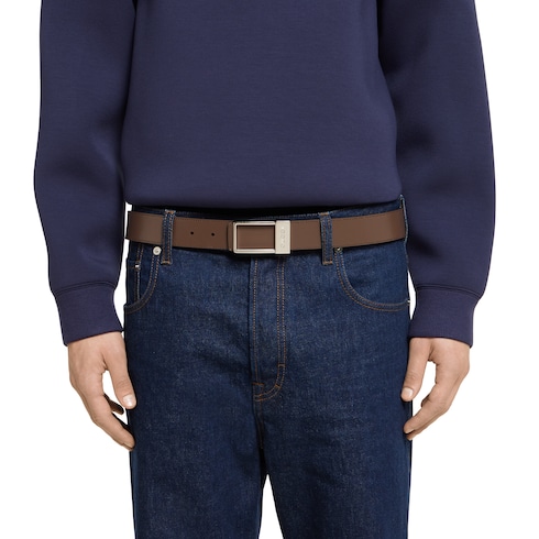 Reversible belt with rectangular buckle