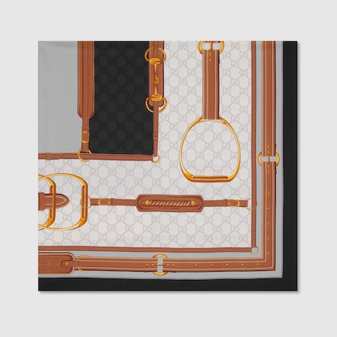 Carré en twill de soie imprimé