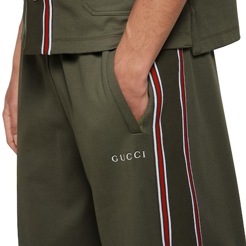 Short en piqué de coton avec broderie