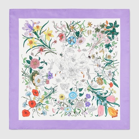 Pañuelo de seda con estampado